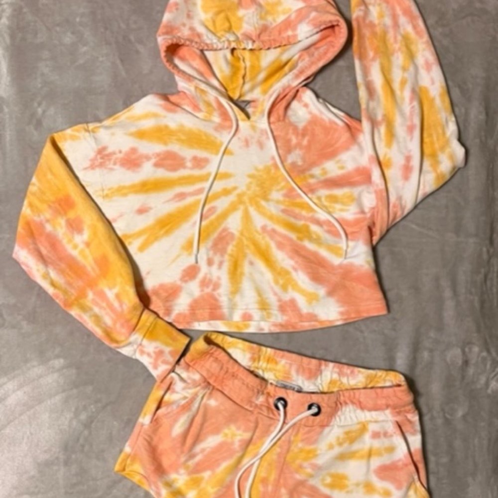 Forever 21 Tie-Dye Cropped Hoodie and Short Set
